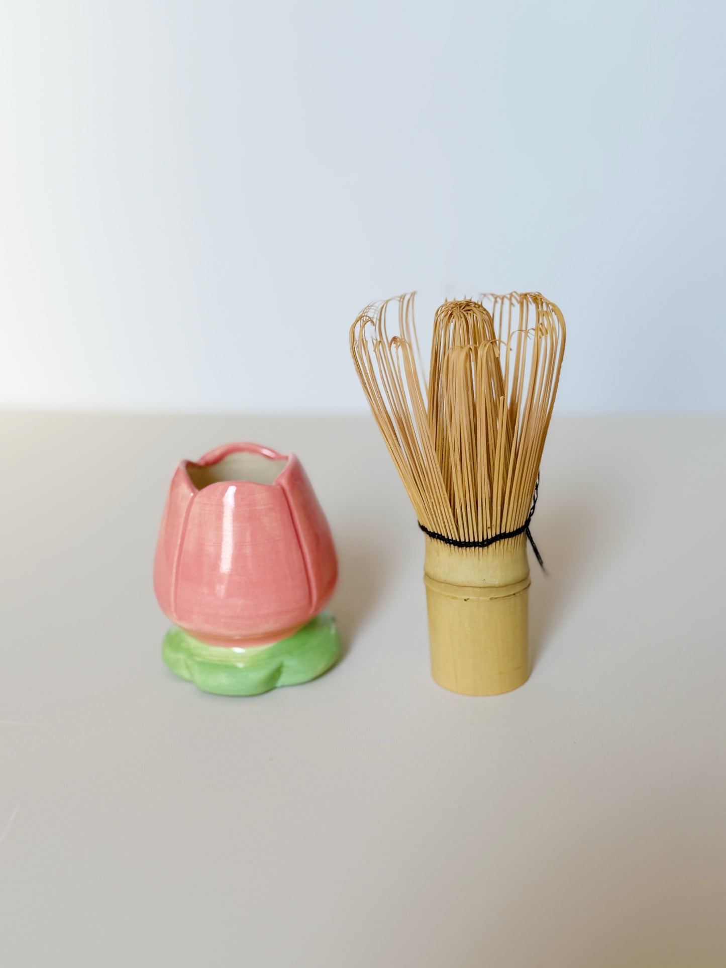 Tulip Matcha Whisk Holder